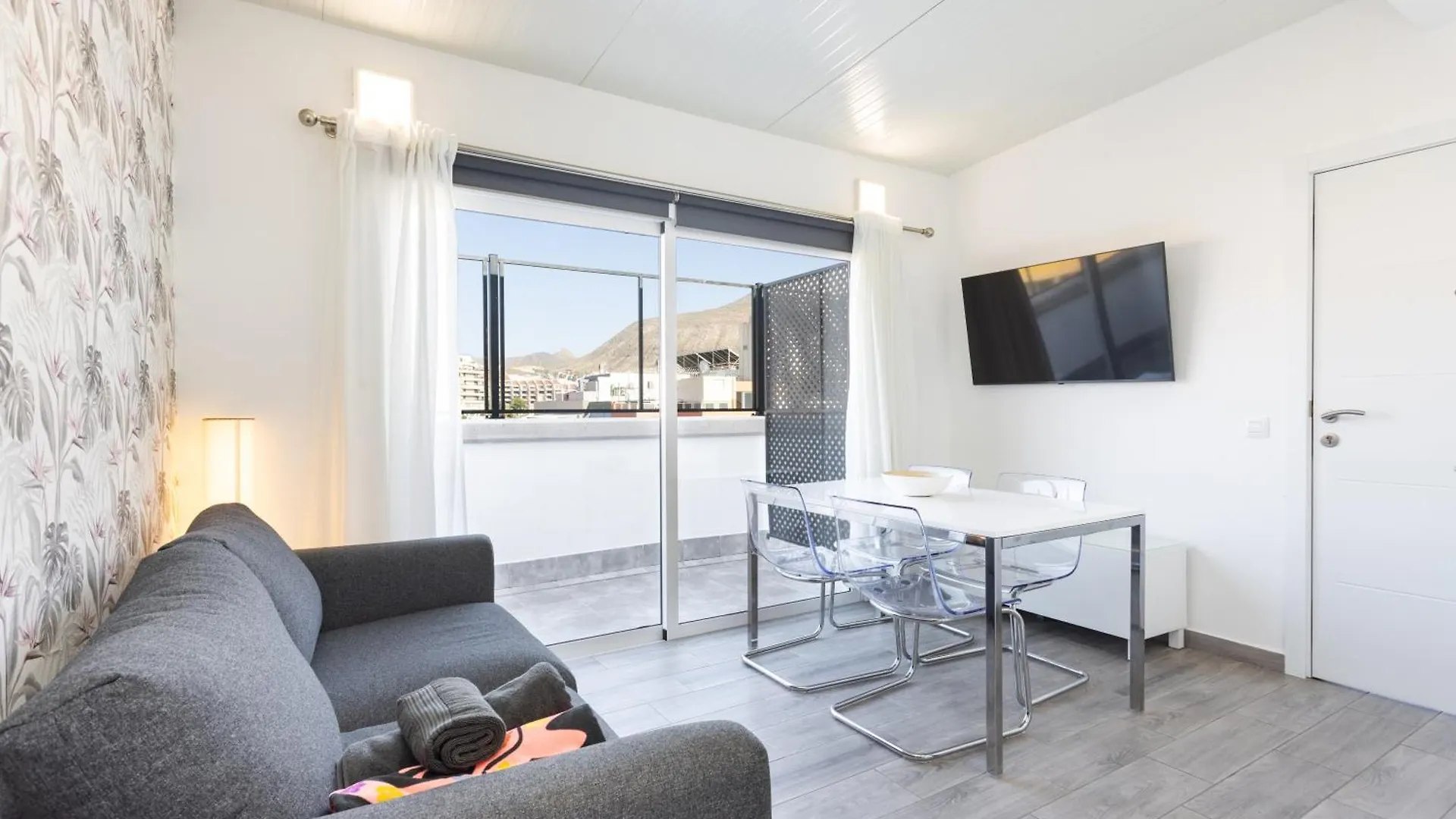 Top New Apartment Center Los Cristianos Arona  0*, Arona (Tenerife)