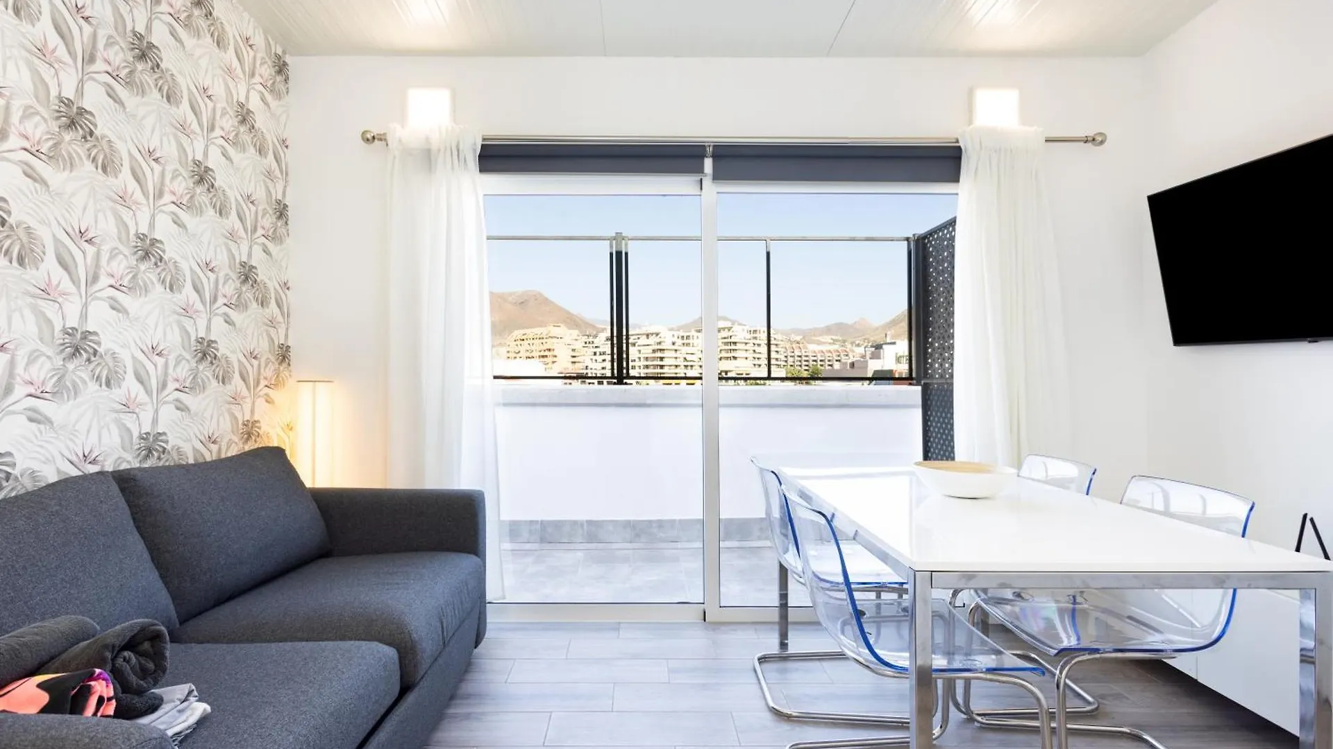 Top New Apartment Center Los Cristianos Arona